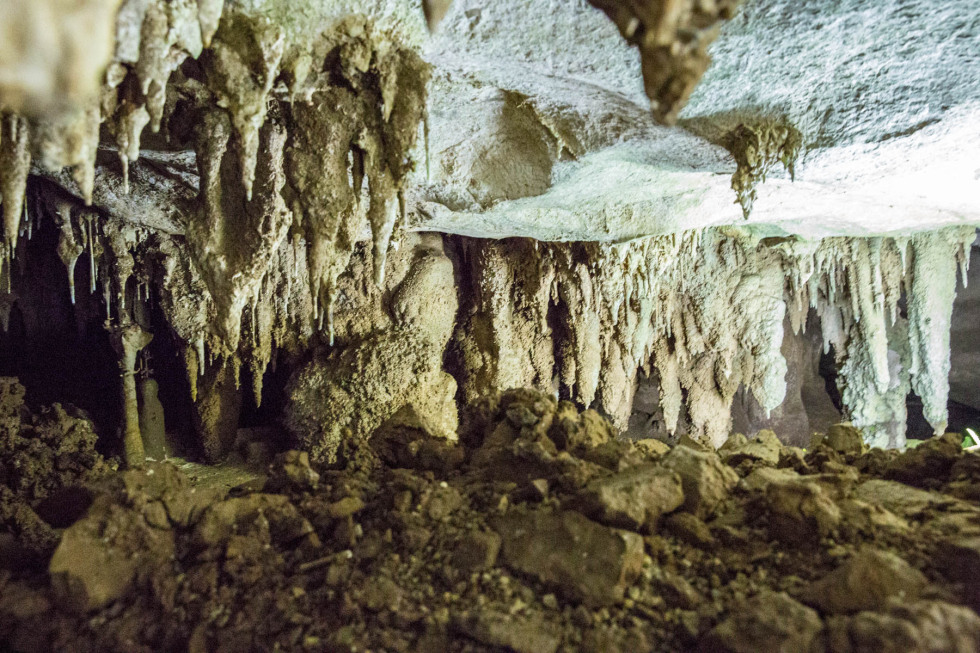 Khao Kop cave