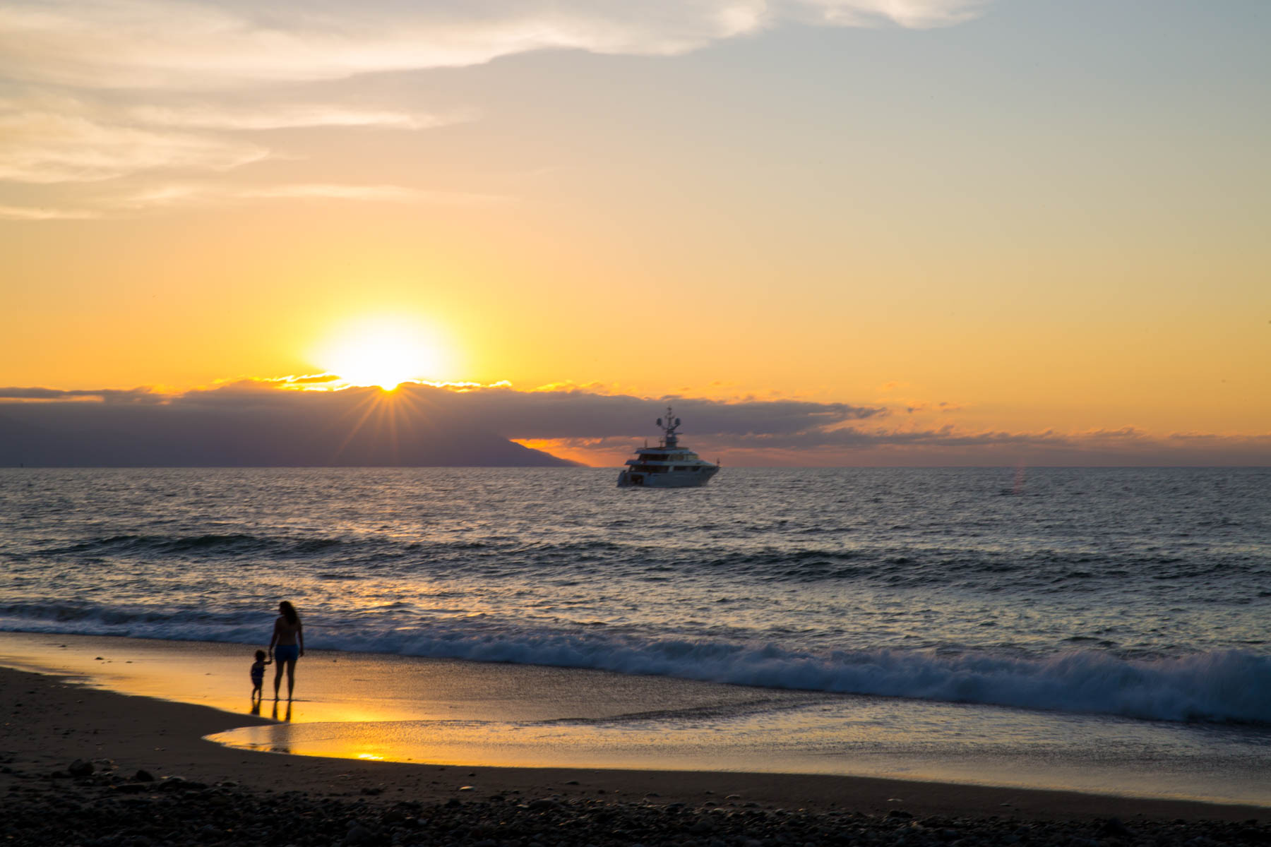 Playa de los Muertos sunset