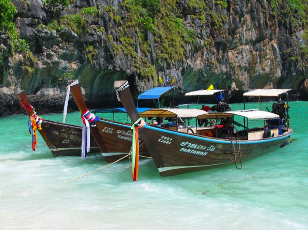 Ruea Hang Yao (Long-Tail Boat)