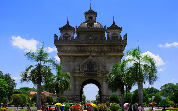 Patuxai arch