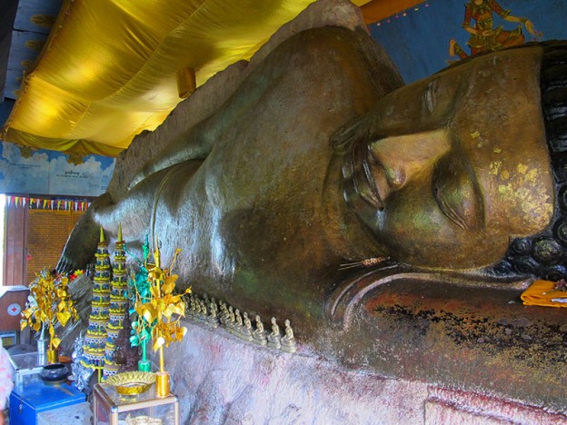 Wat Preah Ang Thom, Reclining Buddha